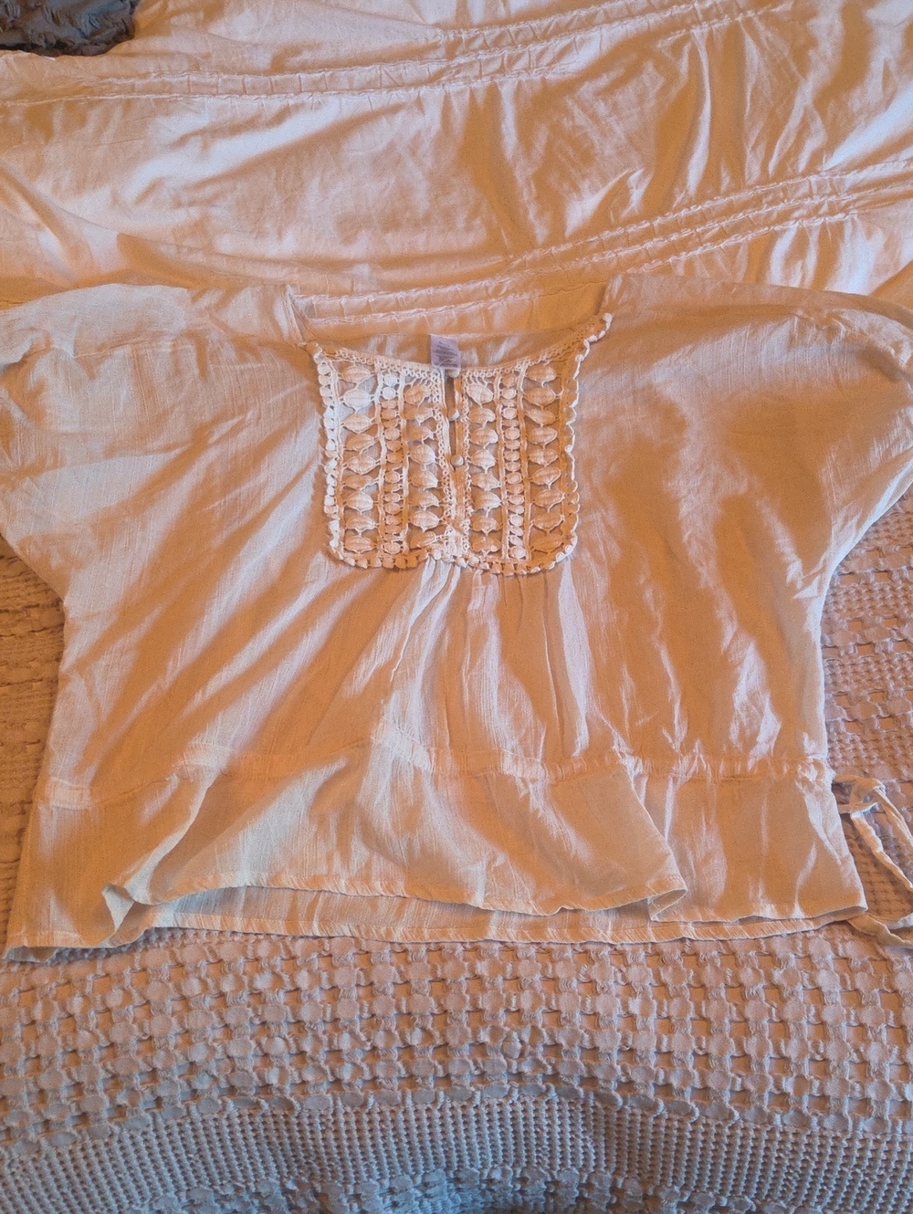 Women’s Cream Crochet-Trim Peasant Top Xl